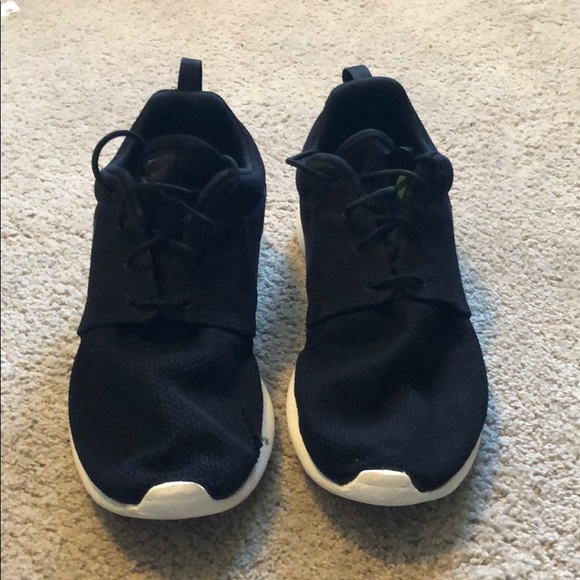 Nike men’s Roshe - Picture 1 of 4